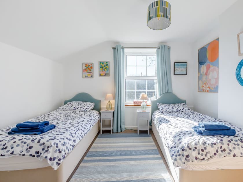Twin bedroom | Teal House - Lyme Regis Cottages, Lyme Regis