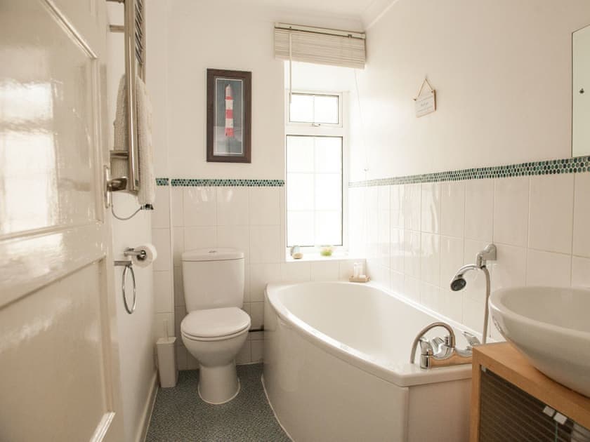 Bathroom | Teal House - Lyme Regis Cottages, Lyme Regis