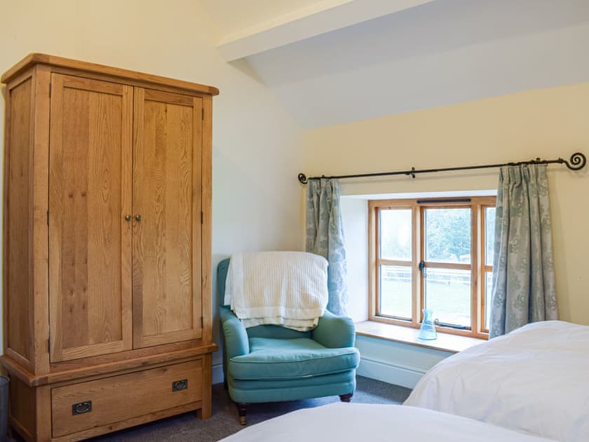 Twin bedroom | Colstey Farmhouse, Clun, near Bishops Castle