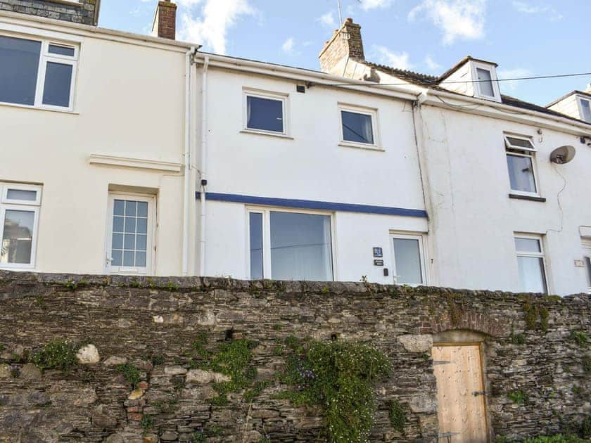 Exterior | Helen’s View, Torpoint