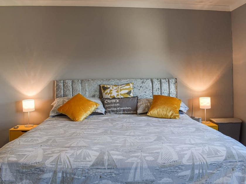 Double bedroom | Helen’s View, Torpoint