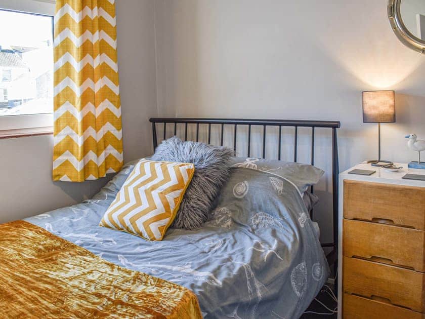 Small double bedroom  | Helen’s View, Torpoint
