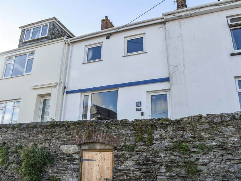 Exterior | Helen’s View, Torpoint