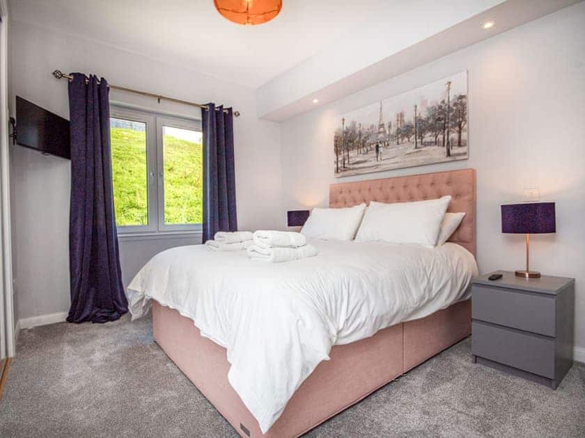 Double bedroom | Kessock View Apartment, Inverness