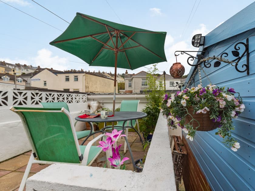 Sitting-out-area | The Garden Flat, Torquay