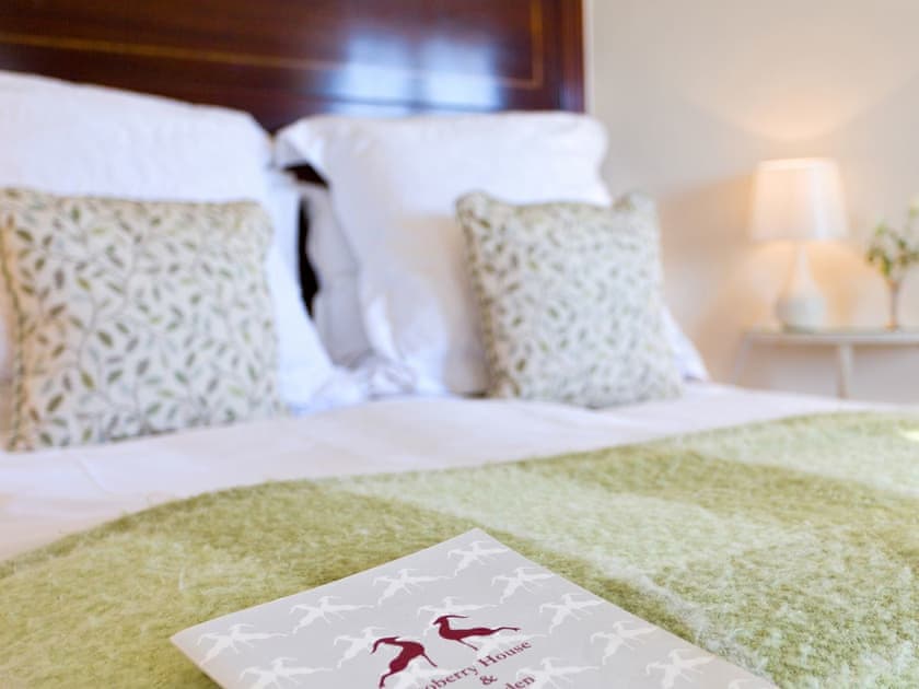 Double bedroom | The Gatehouse Cottage, Wells