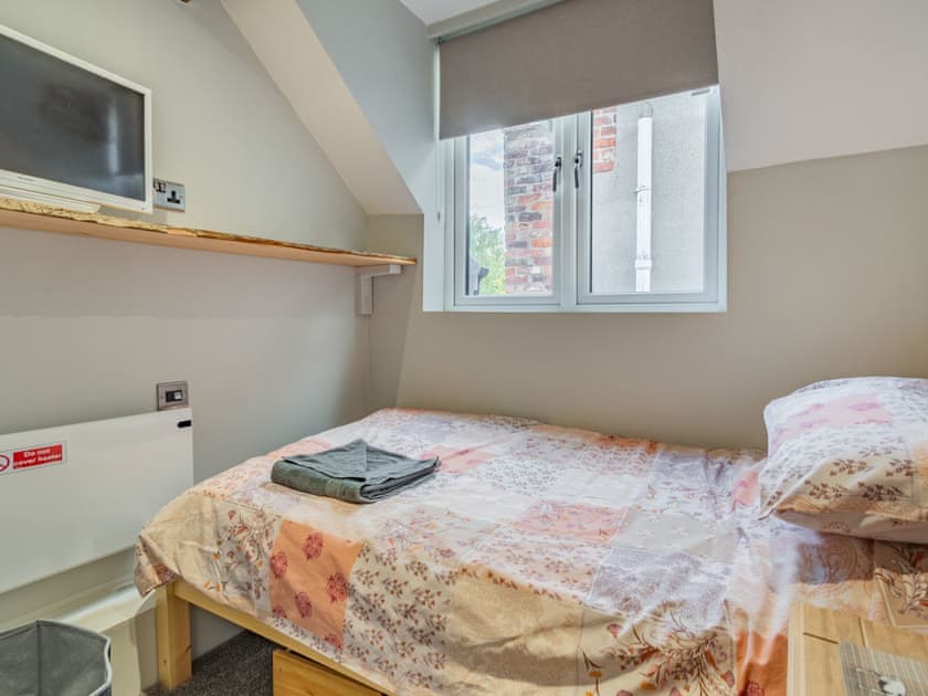 Double bedroom | Lesta Cottage, Bielby, near York