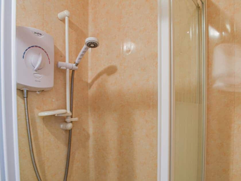 Bathroom | King Arthur Suite, Trearddur Bay