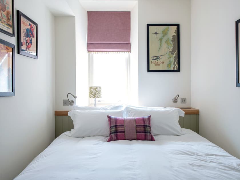 Double bedroom | But n’ Ben - Arthouse Apartments, Inverness