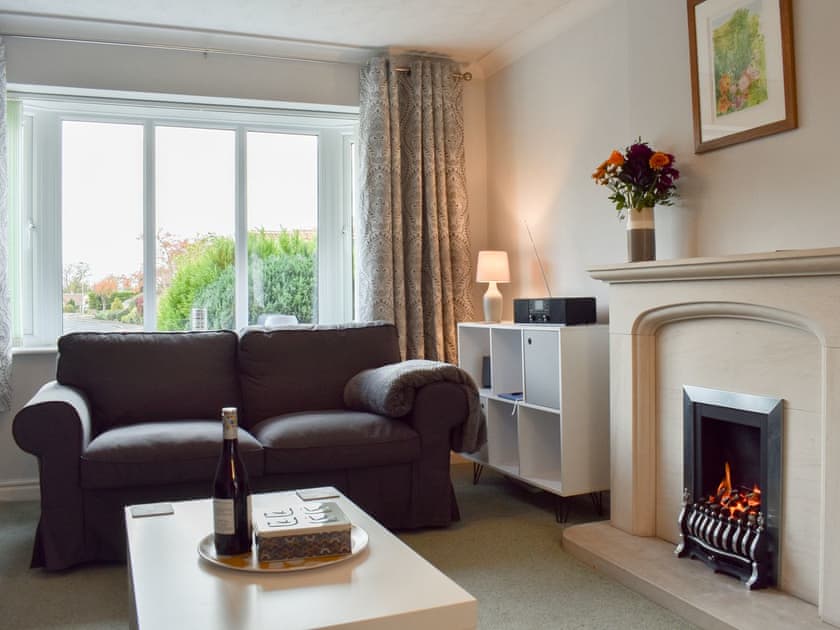 Living room | Flo’s Place, Pickering