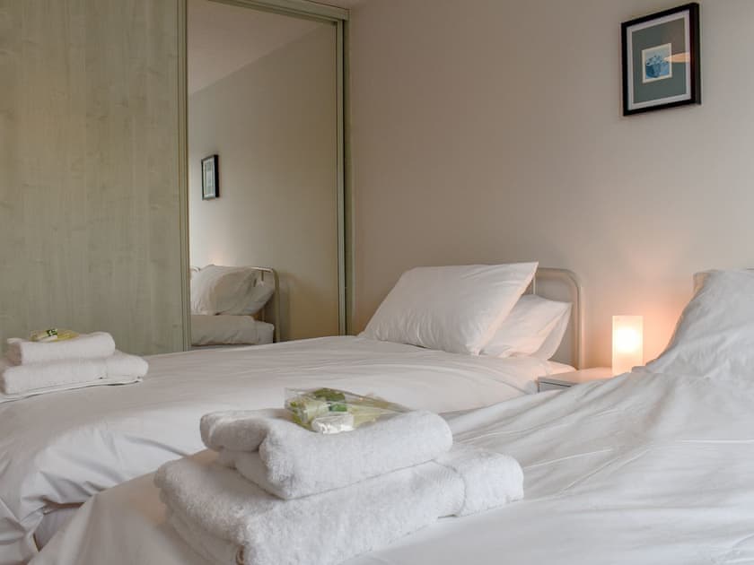 Twin bedroom | Flo’s Place, Pickering