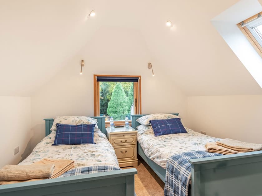 Twin bedroom | Brindleshaw Barn, Harvel, near Gravesend