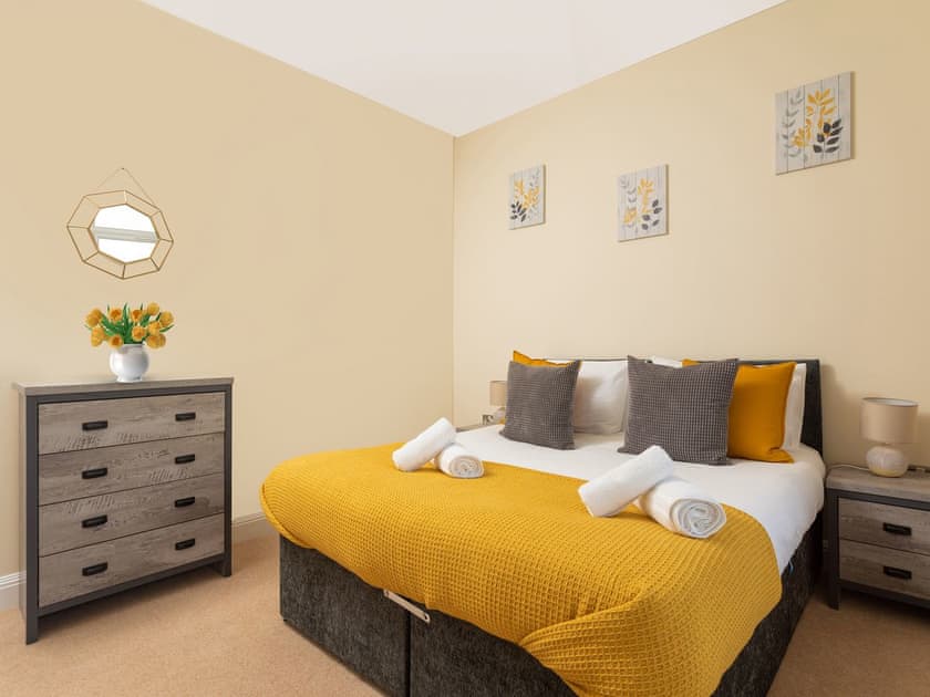 Double bedroom | Penthouse - Bellaire Stays, Ashford