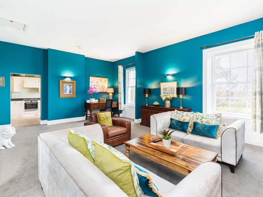 Living room | Apartment 15 - The Judges Lodgings, Gloucester