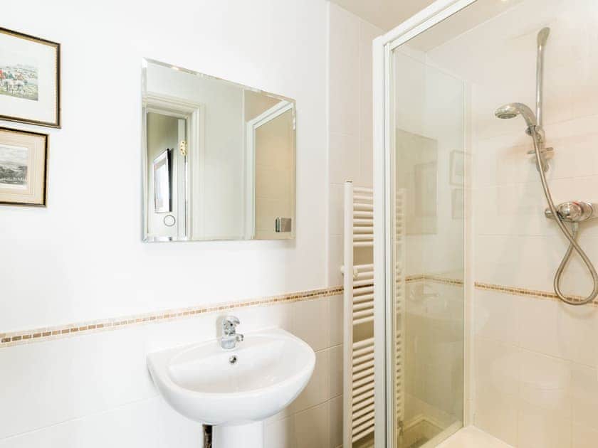 Shower room | Apartment 15 - The Judges Lodgings, Gloucester