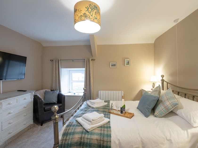 Double bedroom | Y Bwthyn, Llanrhystud