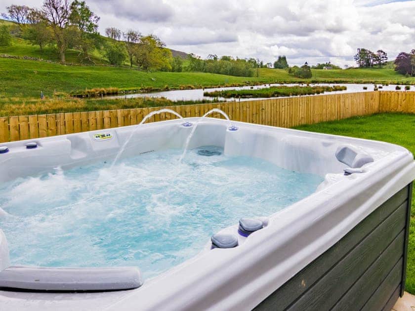 Relaxing hot tub | Easter Caiplich - Dalnagar Castle And Cottages, Glenshee, near Blairgowrie