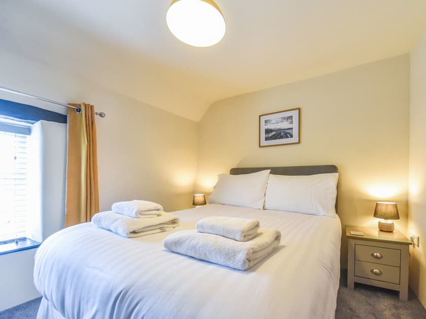 Double bedroom | Chatterbox Cottage - Dukes Cottages, Middleton, near Wirksworth