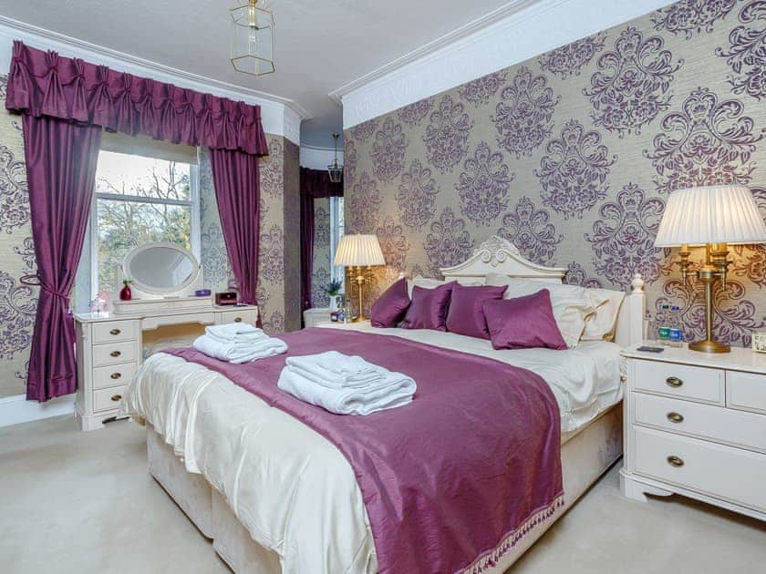Double bedroom | Craigendarroch House, Ballater