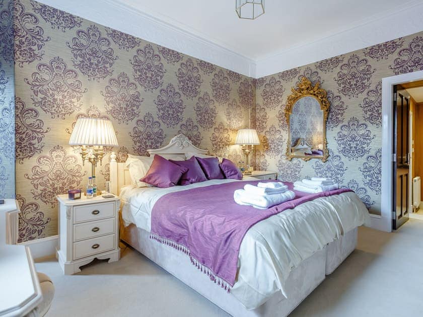 Double bedroom | Craigendarroch House, Ballater