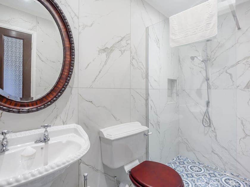 Shower room | Craigendarroch House, Ballater