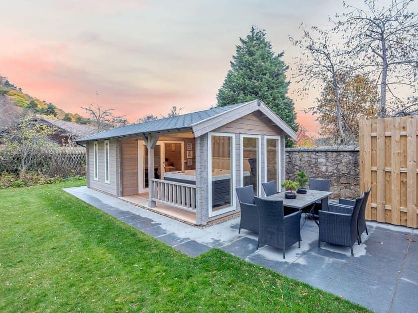Summerhouse | Craigendarroch House, Ballater