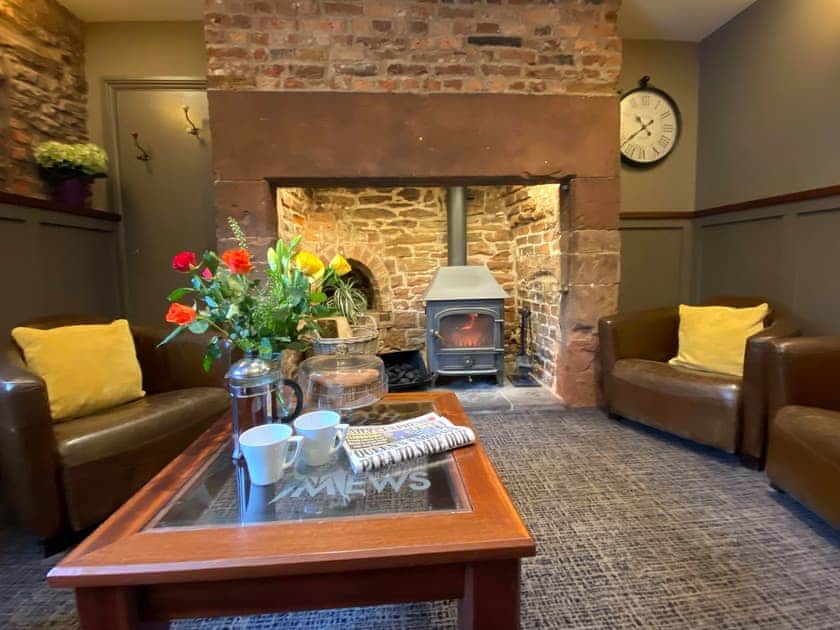 Snug | The Scotch Arms Mews, Brampton