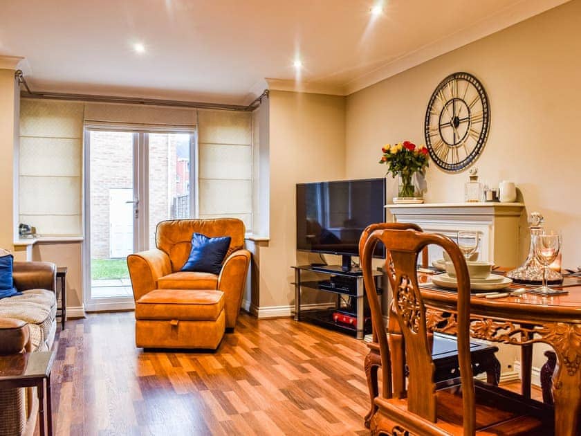 Living room/dining room | Coopers Townhouse, Weston Super Mare