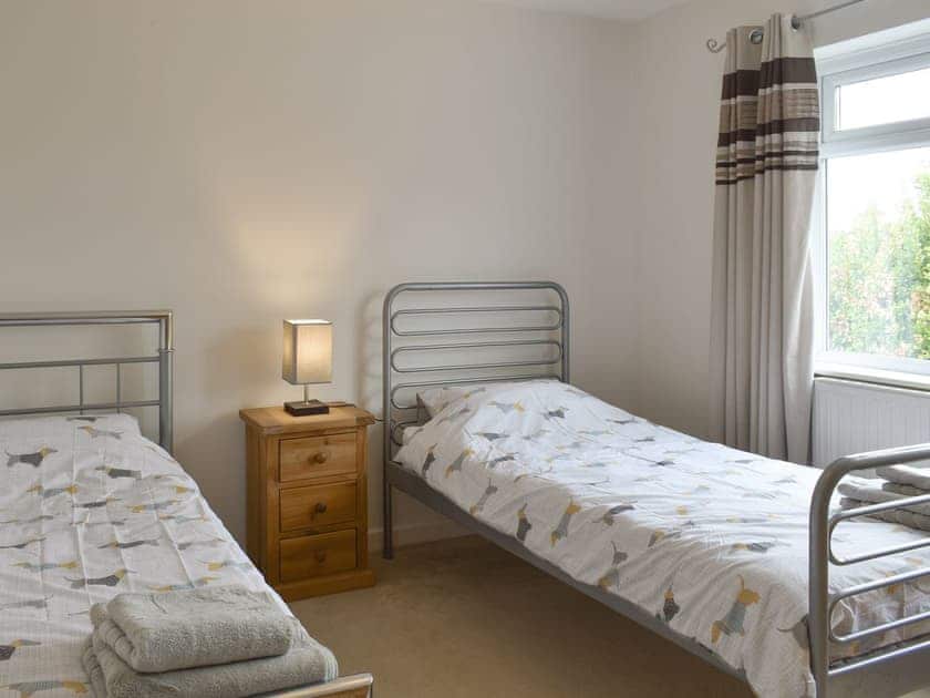 Twin bedroom | Pilgrims Rest, Weymouth