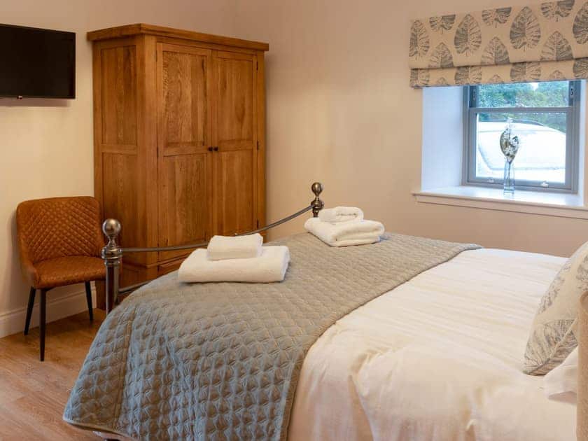 Double bedroom | Slatehouse Cottage - Drumlanrig Castle, Thornhill, near Dumfries