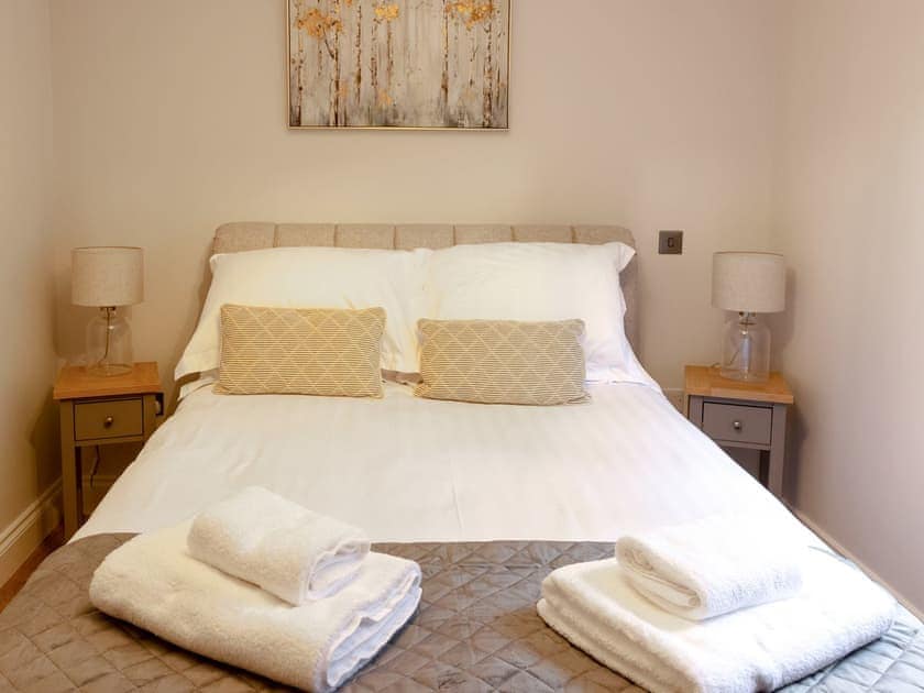 Double bedroom | Slatehouse Cottage - Drumlanrig Castle, Thornhill, near Dumfries