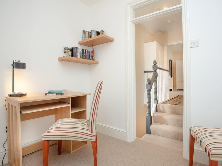 First floor study area  | Haldon View, Lympstone