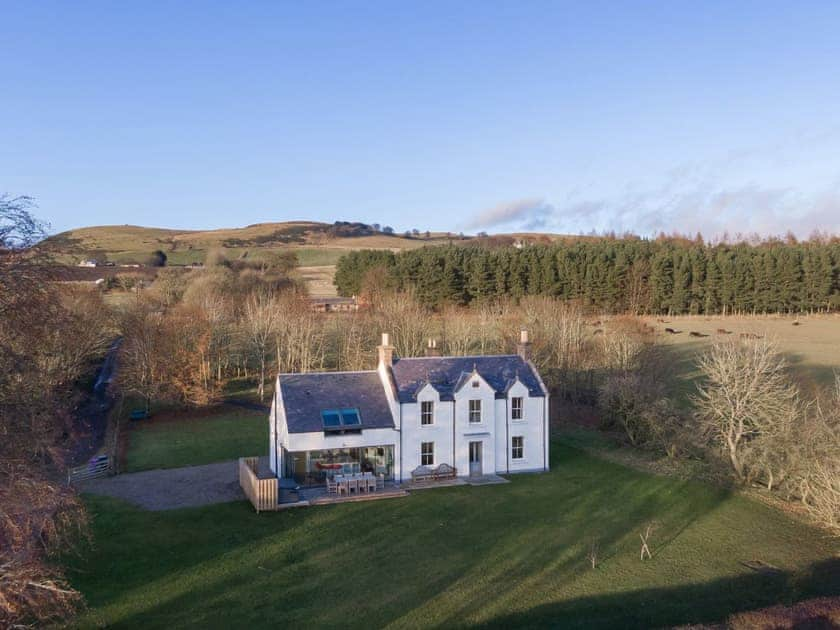 Exterior | Greenmyre Farmhouse, Kirriemuir