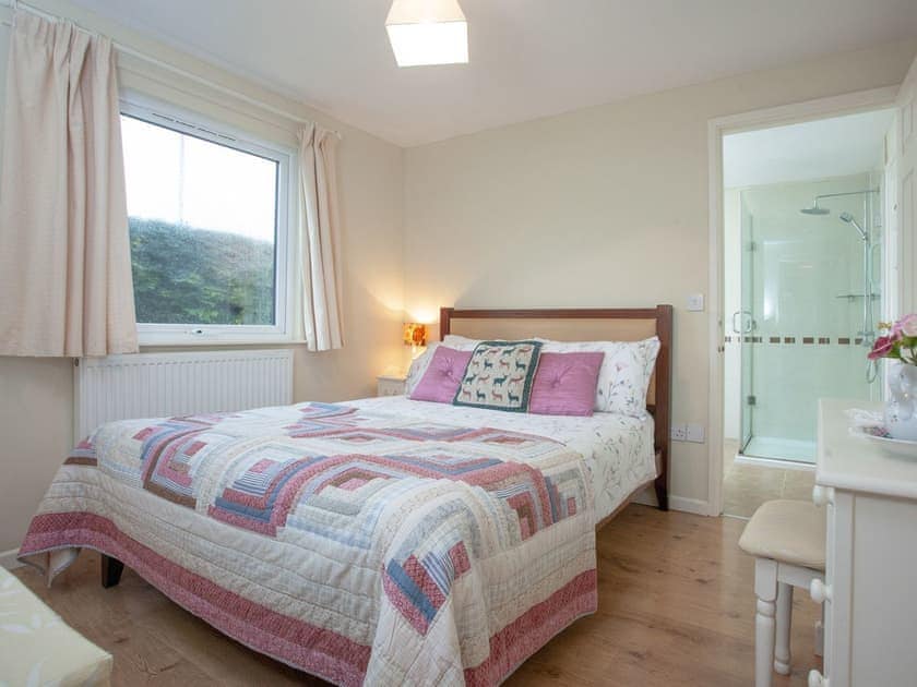 Double bedroom | Challette at Timbertops, Washfield, near Tiverton