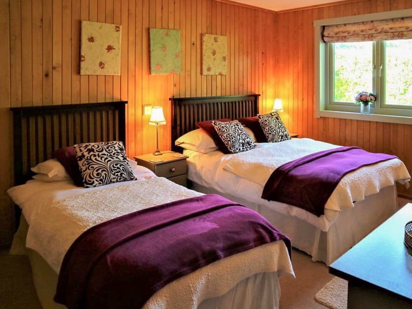 Twin bedroom | The Goyle - Lawpit Lodges, Uplowman, near Tiverton
