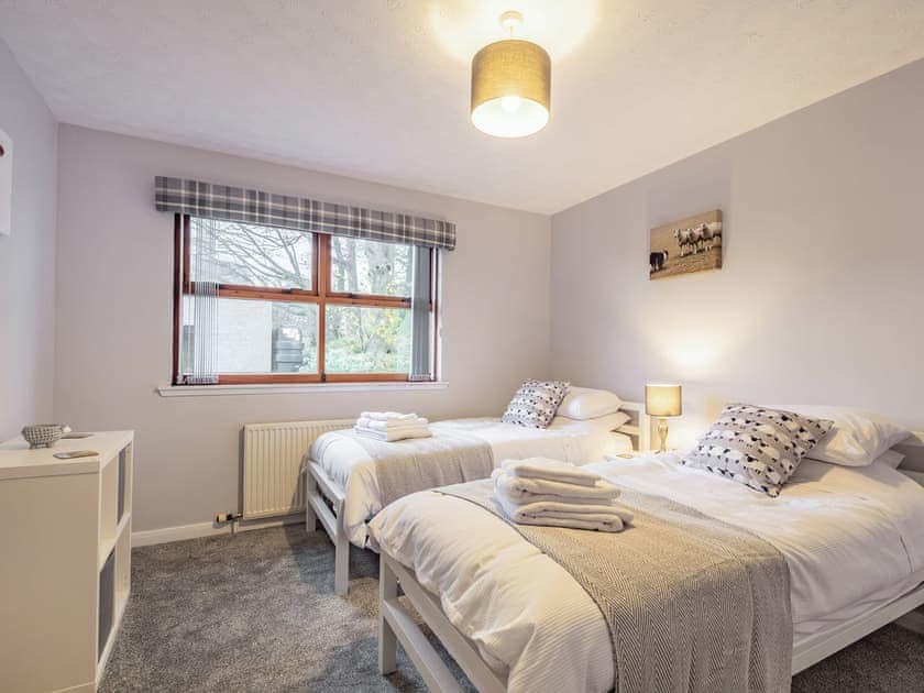 Twin bedroom | Rowan Muir, Crosshouse, near Kilmarnock