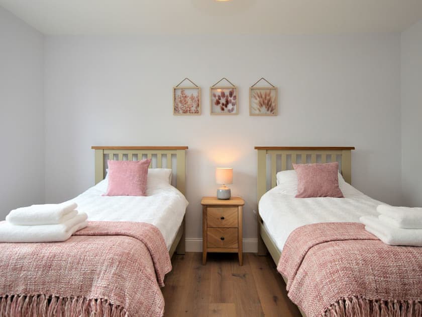 Twin bedroom | Greenlea, Strachur