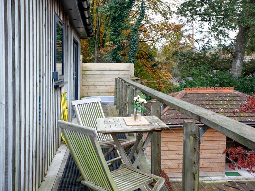 Terrace | Over Lake Apartment - Indio Lake, Bovey Tracey