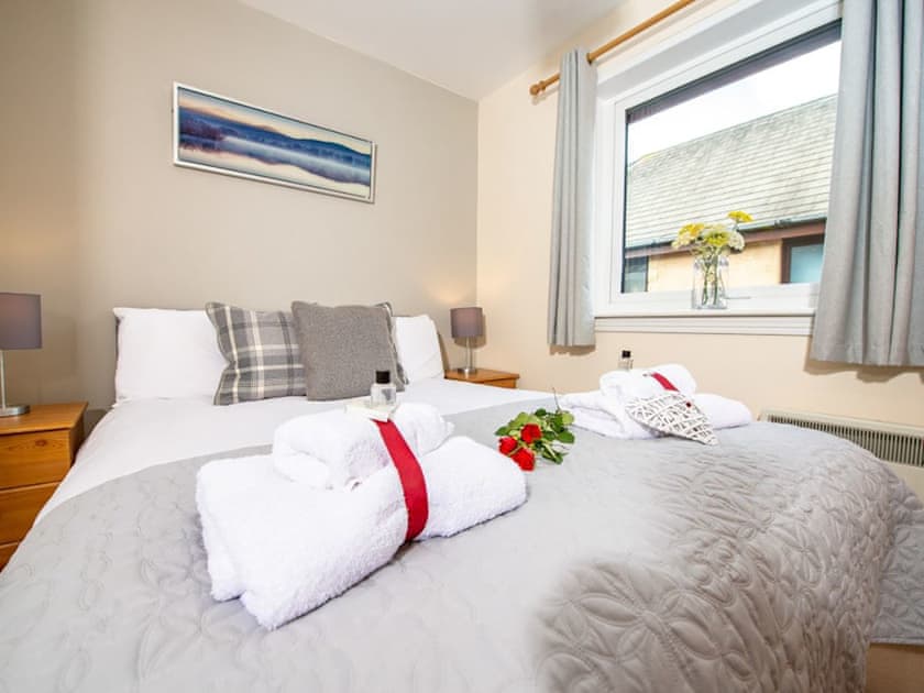 Double bedroom | Birchwood Cottage, Aviemore