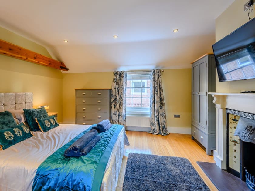 Double bedroom | Greyhound Cottage, Louth