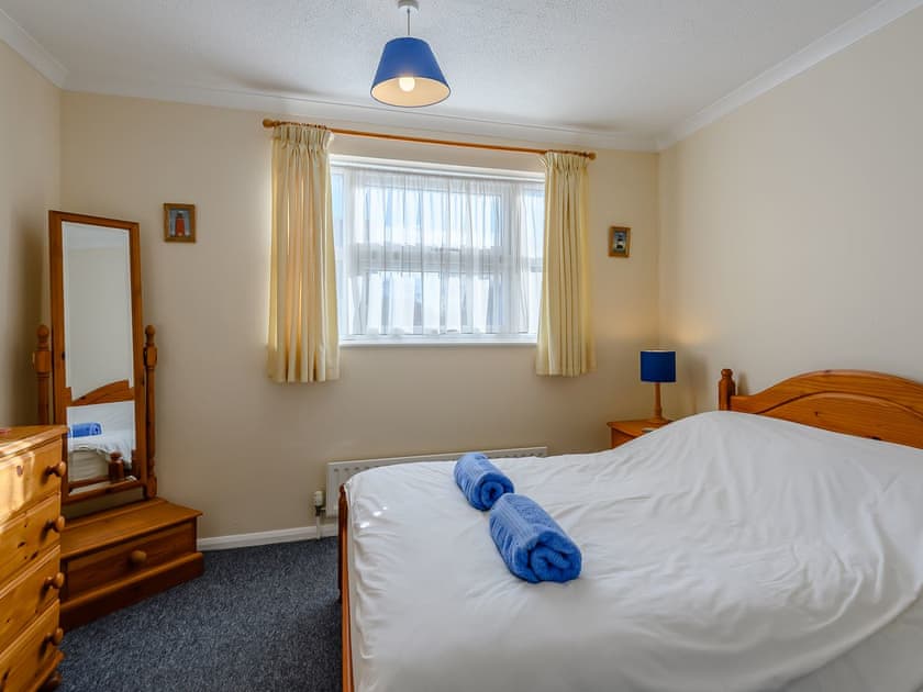 Double bedroom | Leeward Cottage, Wells-next-the-Sea, Norfolk