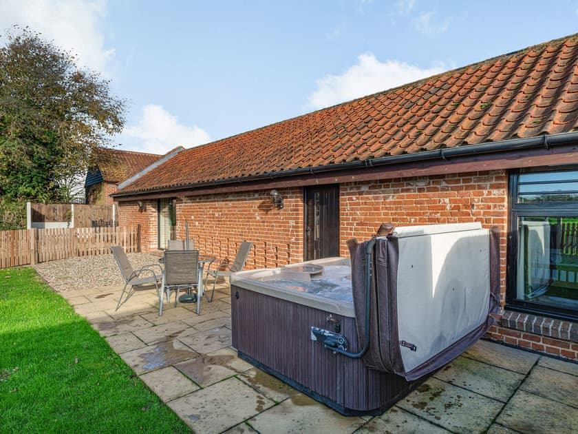 Outdoor area | 1 Brick Kiln Barns - Brick Kiln Barns , Dilham, near North Walsham