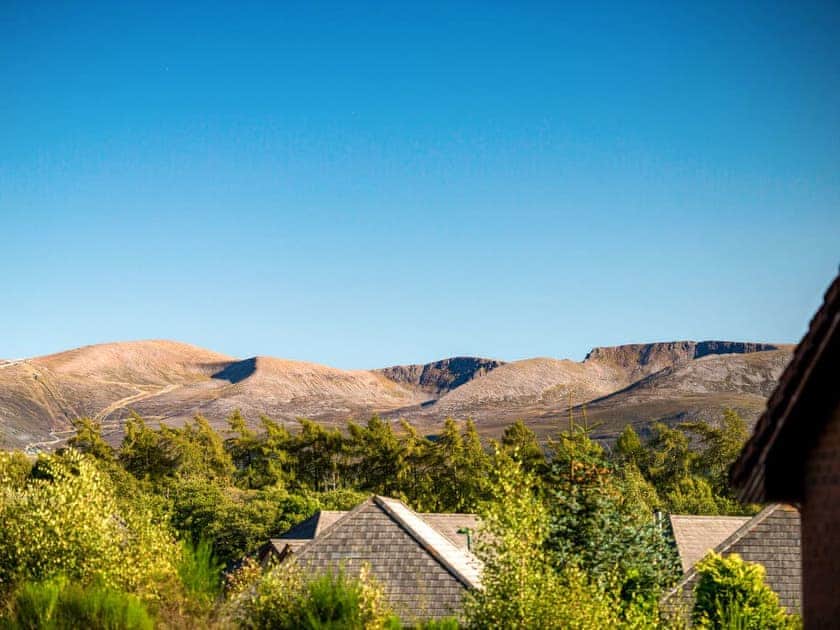 View | Munro View - Silverglades Holiday Homes, Aviemore