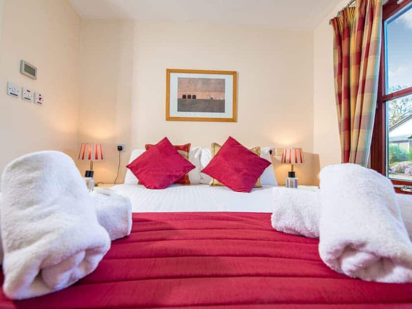 Double bedroom | Munro View - Silverglades Holiday Homes, Aviemore