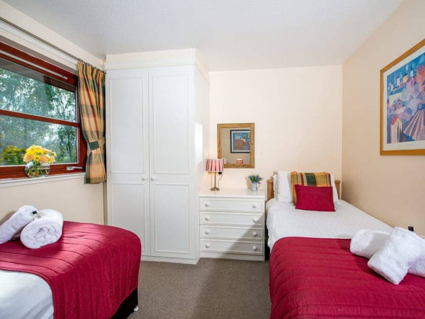 Twin bedroom | Munro View - Silverglades Holiday Homes, Aviemore
