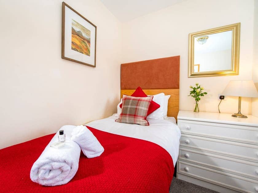 Twin bedroom | Ptarmigan - Silverglades Holiday Homes, Aviemore