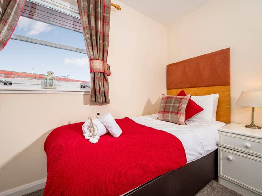Twin bedroom | Ptarmigan - Silverglades Holiday Homes, Aviemore