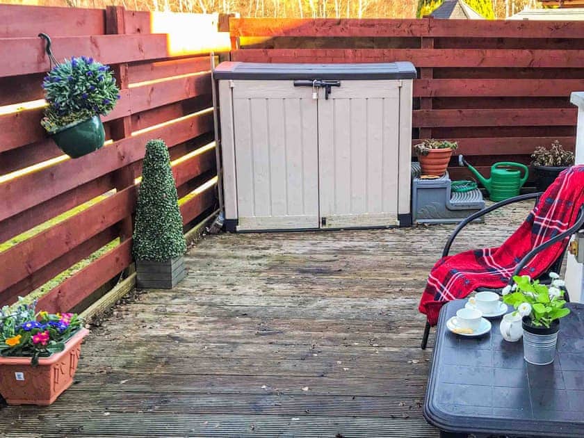 Garden | Larrach Beag - Silverglades Holiday Homes, Aviemore