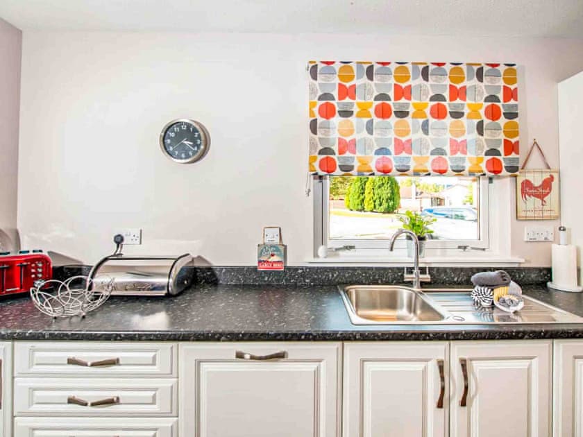 Kitchen | Mountain View - Silverglades Holiday Homes, Aviemore