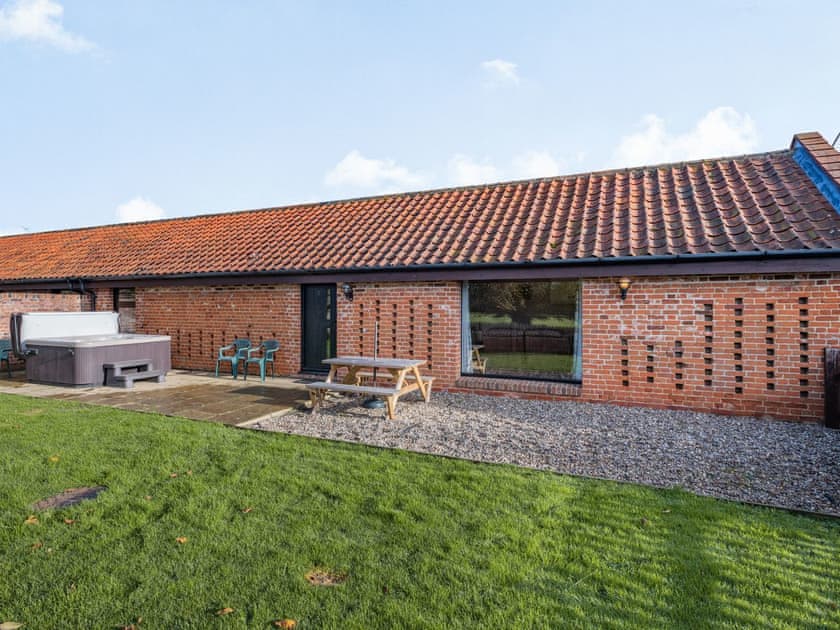 Exterior | 2 Brick Kiln Barns - Brick Kiln Barns, Dilham, near North Walsham